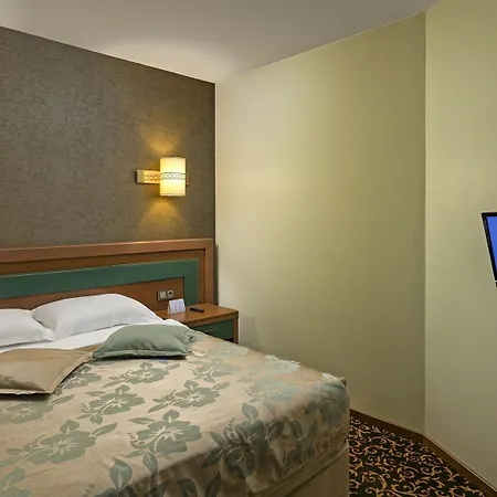 Oezkaymak Select Hotel